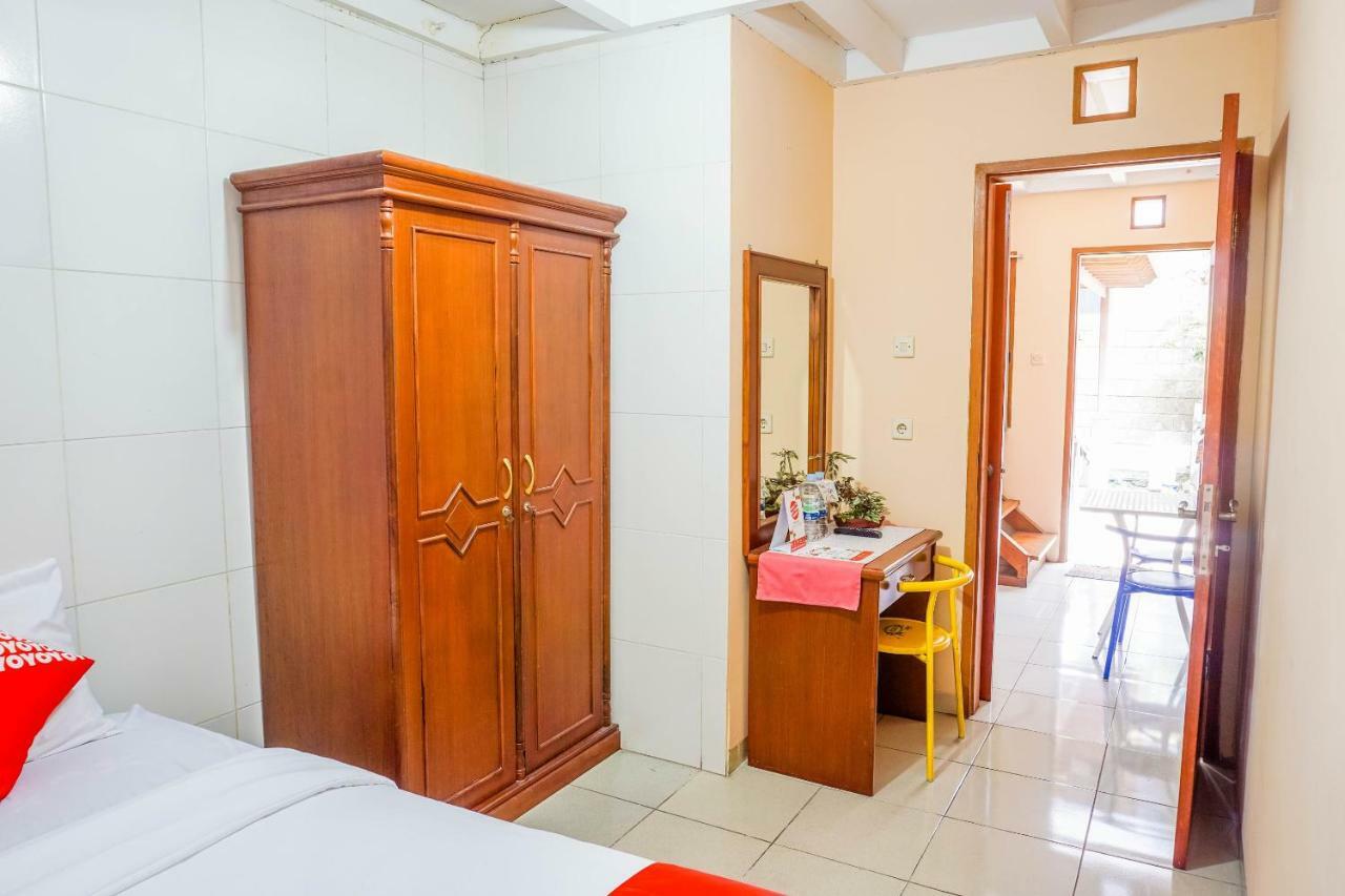 Oyo 1488 Hotel Cemara Asri Lembang Exterior photo